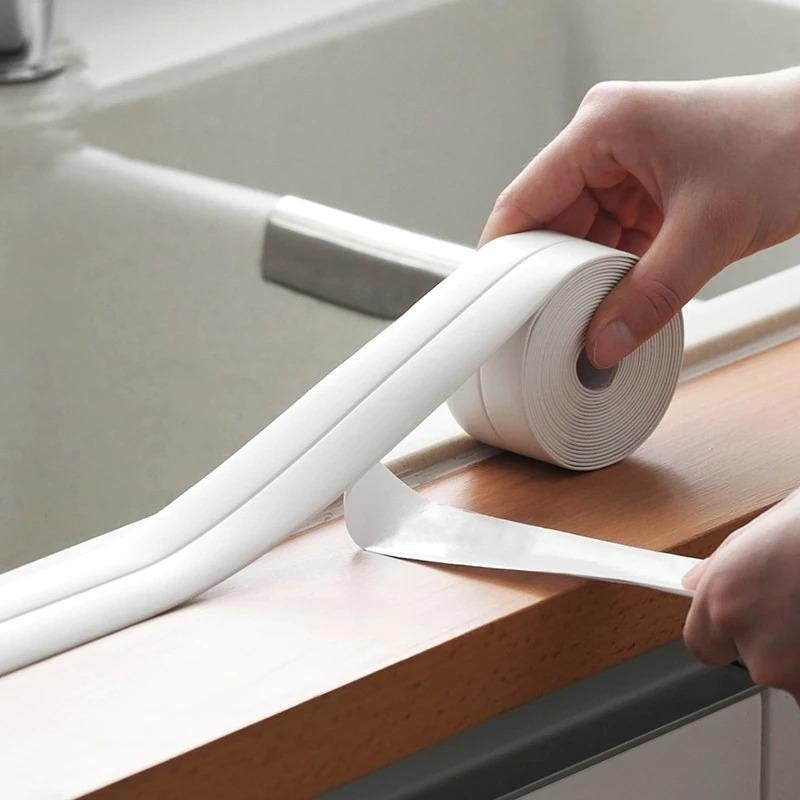 Fehér Öntapadós Tömítőszalag 2 cm x 320 cm – Penészvédelem Fürdőszobába és Konyhába